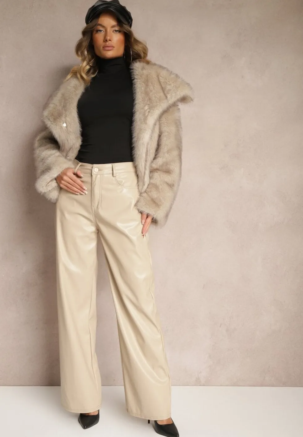 Beżowe Szerokie Spodnie High Waist z Imitacji Skóry Enawinn