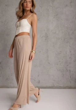 Beżowe Szerokie Spodnie High Waist z Prążkowanej Tkaniny z Ozdobnym Guzikiem Dalifa
