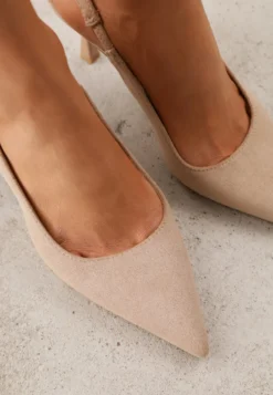 Beżowe Szpilki Slingback na Klepsydrowym Obcasie Vedera