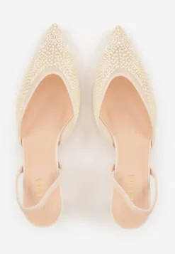 Beżowe Szpilki z Paskiem w Typie Slingback z Cholewką z Siateczki i Koralikami Carilriane