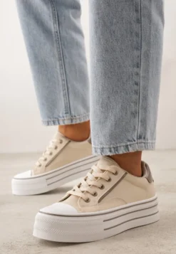 Beżowe Trampki o Klasycznym Fasonie na Platformie Opheme