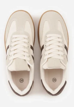 Beżowo-Brązowe Sneakersy na Płaskiej Podeszwie Pemeriana