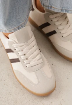 Beżowo-Brązowe Sneakersy na Płaskiej Podeszwie Pemeriana