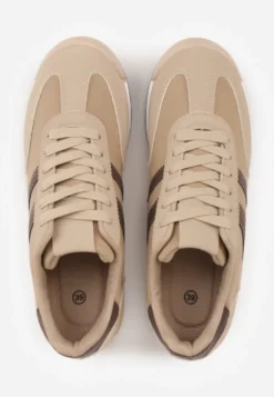 Beżowo-Brązowe Sneakersy Ozdobione Dwoma Paskami Lannatea