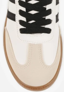 Beżowo-Czarne Casualowe Sneakersy na Płaskiej Podeszwie z Paskami Jereria