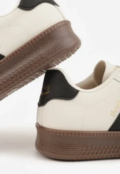 Beżowo-Czarne Sneakersy Sportowe z Ozdobnymi Paskami i Przeszyciami Wenilan