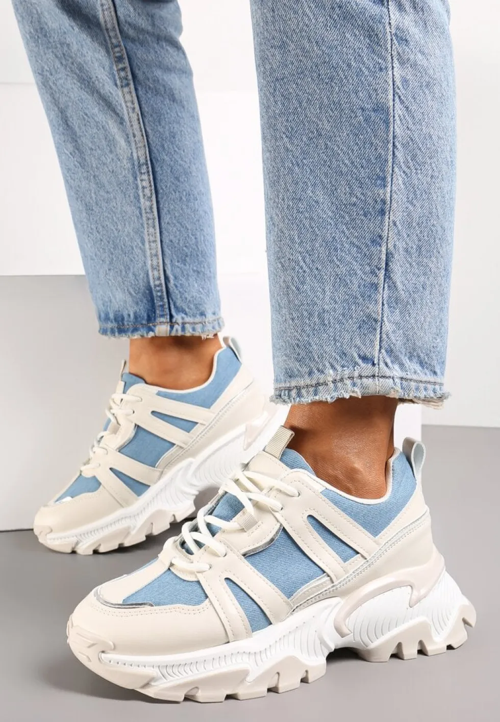 Beżowo-Niebieskie Sznurowane Sneakersy na Grubej Podeszwie ze Wstawkami i Brokatem Widgeta