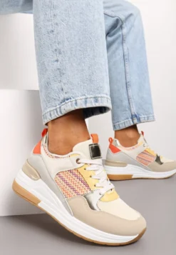 Beżowo-Pomarańczowe Sneakersy z Niskim Koturnem i Ozdobnymi Wstawkami Ysabeltia