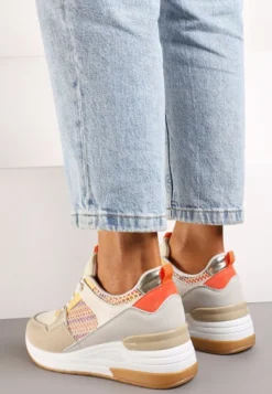 Beżowo-Pomarańczowe Sneakersy z Niskim Koturnem i Ozdobnymi Wstawkami Ysabeltia
