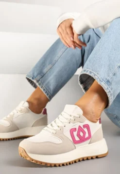 Beżowo-Różowe Sneakersy na Niskiej Platformie Zdobione Aplikacją Alimrela