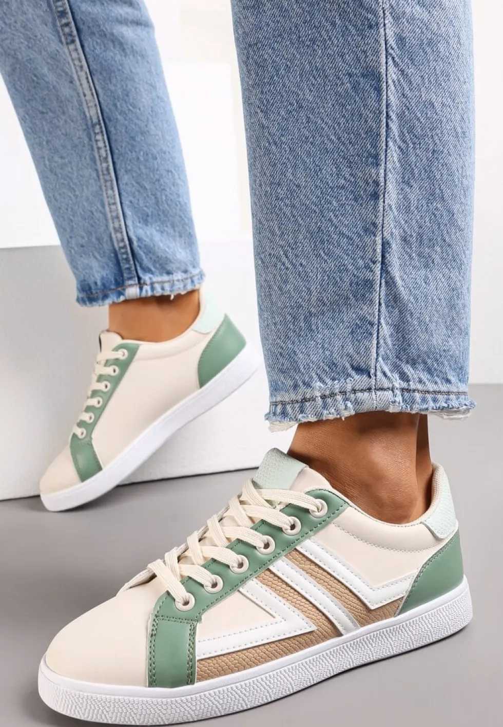 Beżowo-Zielone Sneakersy z Wstawkami Lerlet