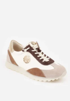 Beżowo-Złote Sneakersy ze Skóry Naturalnej Ozdobione Metaliczną Aplikacją Tidina