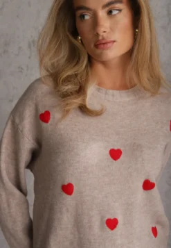 Beżowy Casualowy Sweter z Wełną i Bawełną z Haftowanymi Serduszkami z Przodu Veroni