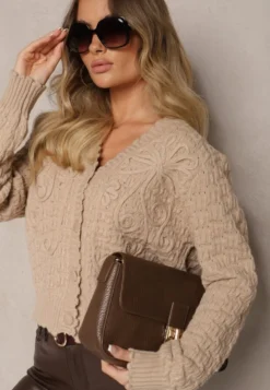Beżowy Kardigan w Stylu Oversize z Guzikami i Ozdobnymi Tłoczeniami Palabia