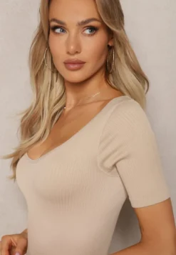 Beżowy Kombinezon Bodycon z Krótkimi Rękawami i Nogawkami Tavis