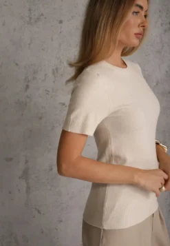 Beżowy Sweter Dzianinowa Bluzka z Krótkim Rękawem z Wiskozą Pewloma