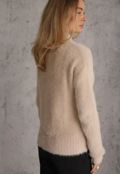 Beżowy Sweter z Wełną i Dekoltem Półgolfem Deomiora