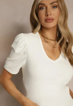 Beżowy T-shirt z Trójkątnym Dekoltem Sunille