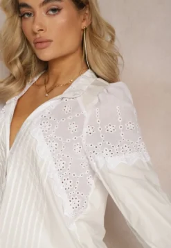 Biała Bawełniana Koszula w Stylu Retro ze Stójką Ozdobiona Ażurowymi Wstawkami Hesllema