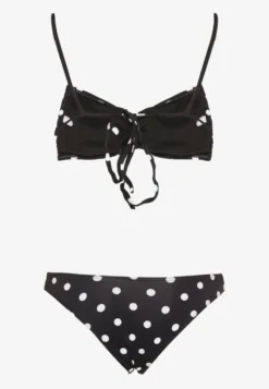 Białe Bikini w Grochy z Kwiatowymi Aplikacjami Biustonosz i Figi Loritia