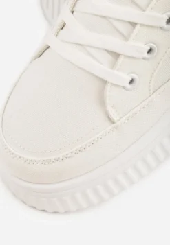 Białe Chunky Sneakersy na Tłoczonej Platformie Trianne
