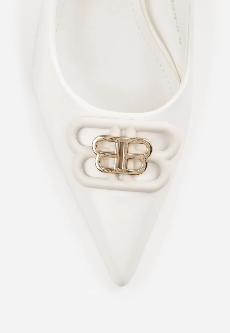Białe Czółenka Sandały Vices na Kaczuszce Typu Slingback Ozdobione Metaliczną Aplikacją Lilarunea