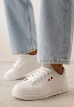 Białe Minimalistyczne Sneakersy VICES o Fasonie Tenisówek na Platformie Halanatea