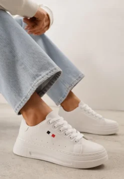 Białe Minimalistyczne Sneakersy VICES o Fasonie Tenisówek na Platformie Halanatea