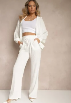 Białe Prążkowane Spodnie High Waist o Szerokim Kroju Belnella