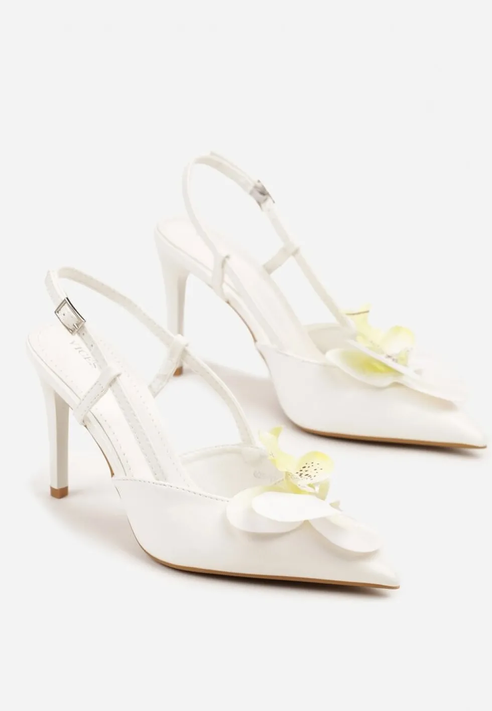 Białe Sandały na Szpilce Vices Slingback z Kwiatem 3D Koviano
