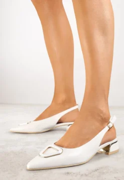 Białe Sandały Vices Typu Slingback na Niskim Obcasie ze Skórzaną Wkładką Geometryczną Ozdobą Lilienia