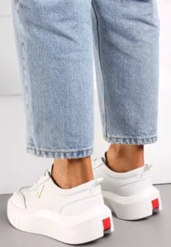 Białe Skórzane Sneakersy na Platformie z Niewielką Wstawką z Boku Renipa