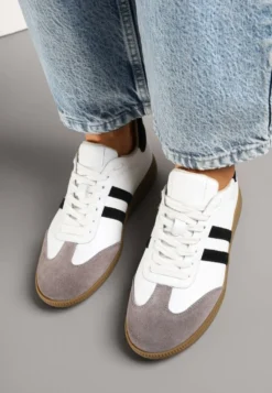 Białe Skórzane Sneakersy Tenisówki Velauri