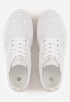 Białe Sneakersy Boho na Platformie Zdobione Plecionym Wzorem Abilama