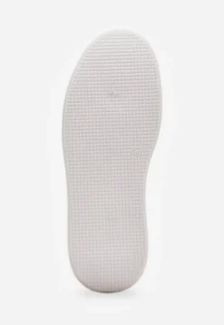 Białe Sneakersy Boho na Platformie Zdobione Plecionym Wzorem Abilama