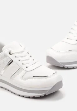 Białe Sneakersy na Podeszwie z Pianki ze Sznurowaniem i Błyszczącymi Detalami Weline