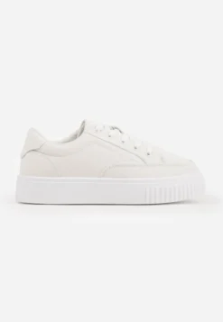 Białe Sneakersy na Tłoczonej Platformie Zeaninia