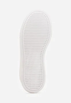 Białe Sneakersy na Tłoczonej Platformie Zeaninia
