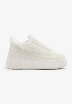 Białe Sneakersy na Tłoczonej Platformie z Ozdobnymi Przeszyciami Faloviela
