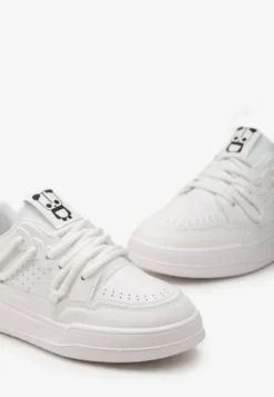 Białe Sneakersy Ozdobione Naszywką z Pandą i Szerokimi Sznurówkami Wannia