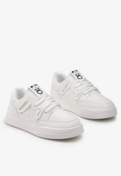 Białe Sneakersy Ozdobione Naszywką z Pandą i Szerokimi Sznurówkami Wannia