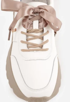 Białe Sneakersy Skórzane z Dwiema Parami Sznurówek na Platformie Crocefissa