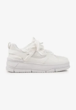 Białe Sneakersy Streetwearowe na Niskiej Platformie Veniffia