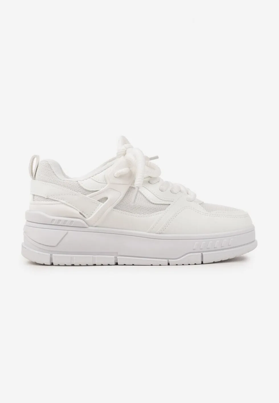 Białe Sneakersy Streetwearowe na Niskiej Platformie Veniffia