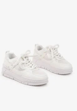 Białe Sneakersy Streetwearowe na Niskiej Platformie Veniffia
