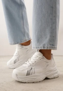 Białe Sneakersy VICES na Geometrycznej Platformie z Perforacją Elinata