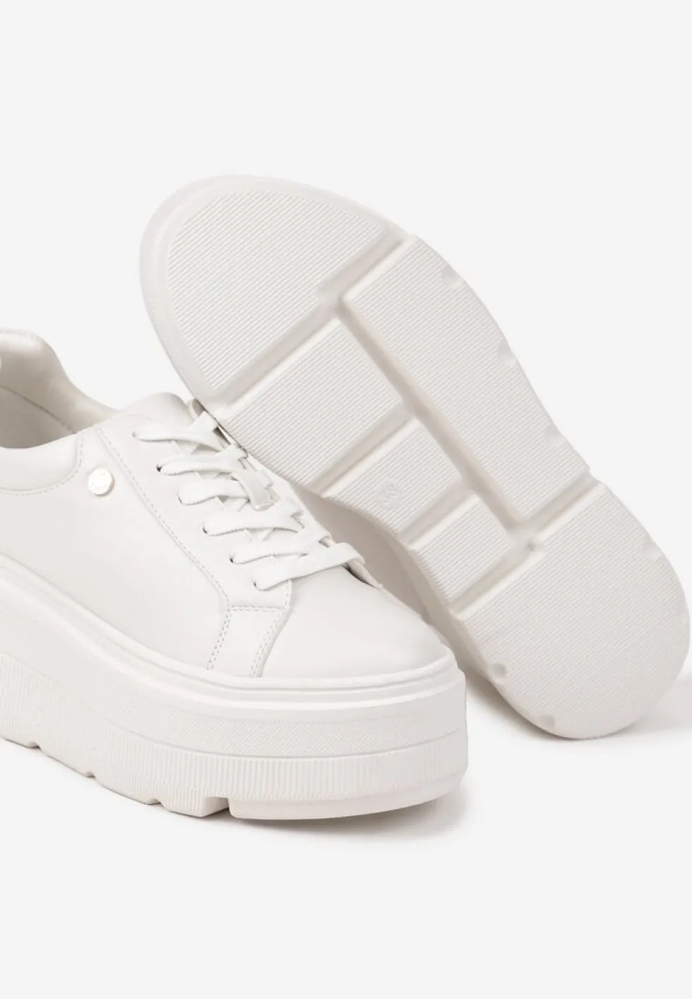 Białe Sneakersy Vices na Grubej Podeszwie Tuliri