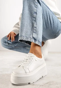 Białe Sneakersy Vices na Grubej Podeszwie Tuliri