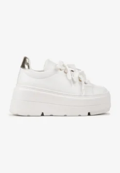 Białe Sneakersy Vices na Płaskiej Podeszwie z Metalicznymi Ozdobami i Sznurowaniem Neladith