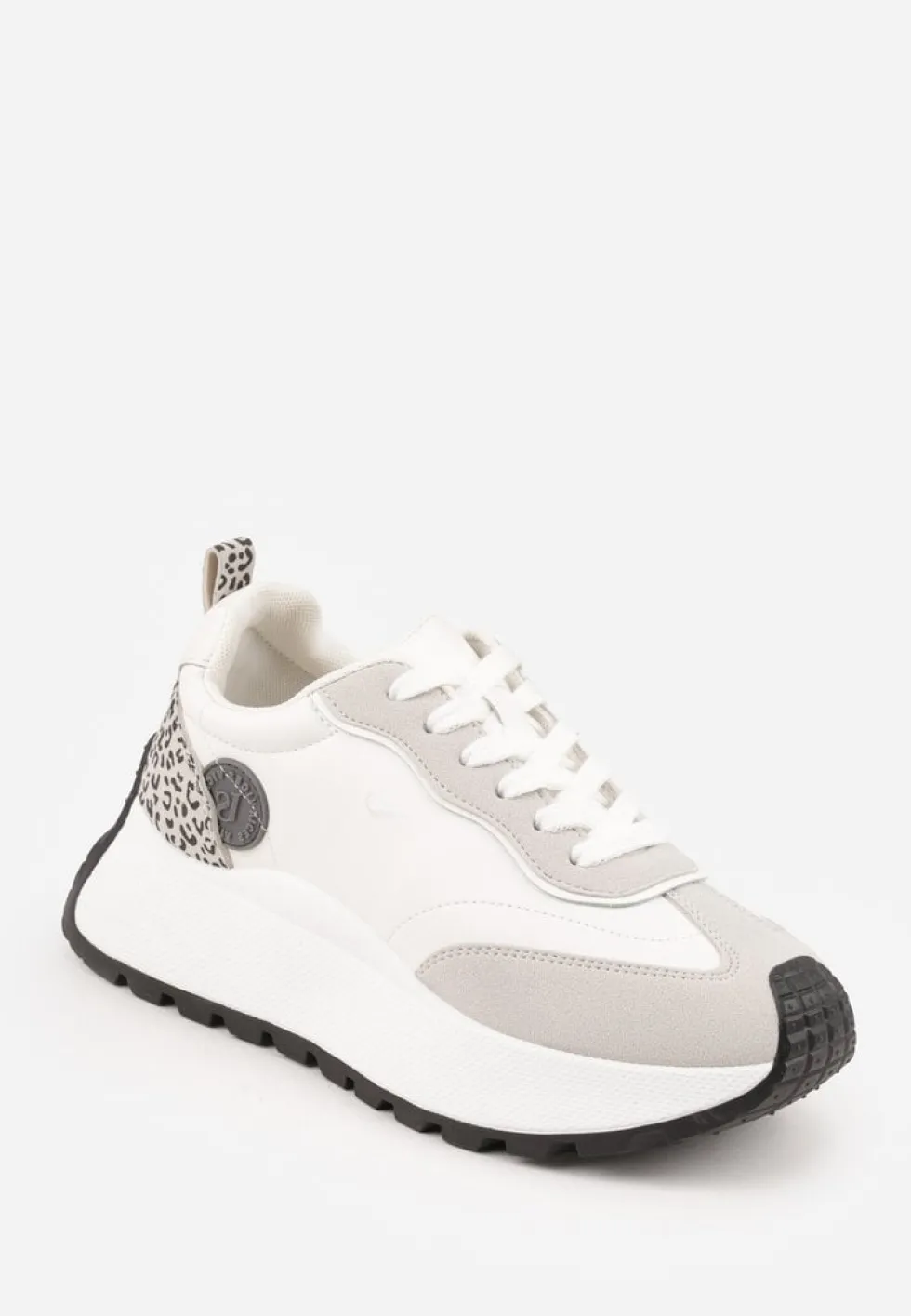 Białe Sneakersy Vices na Platformie Ozdobione Naszywką i Panterką Selothiel